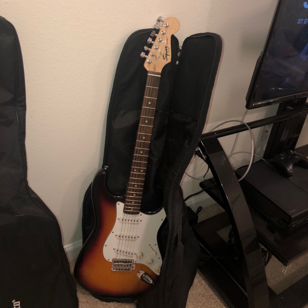 Electric guitar